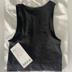 Lululemon black reveal crop tank * velocity NWT size 6
